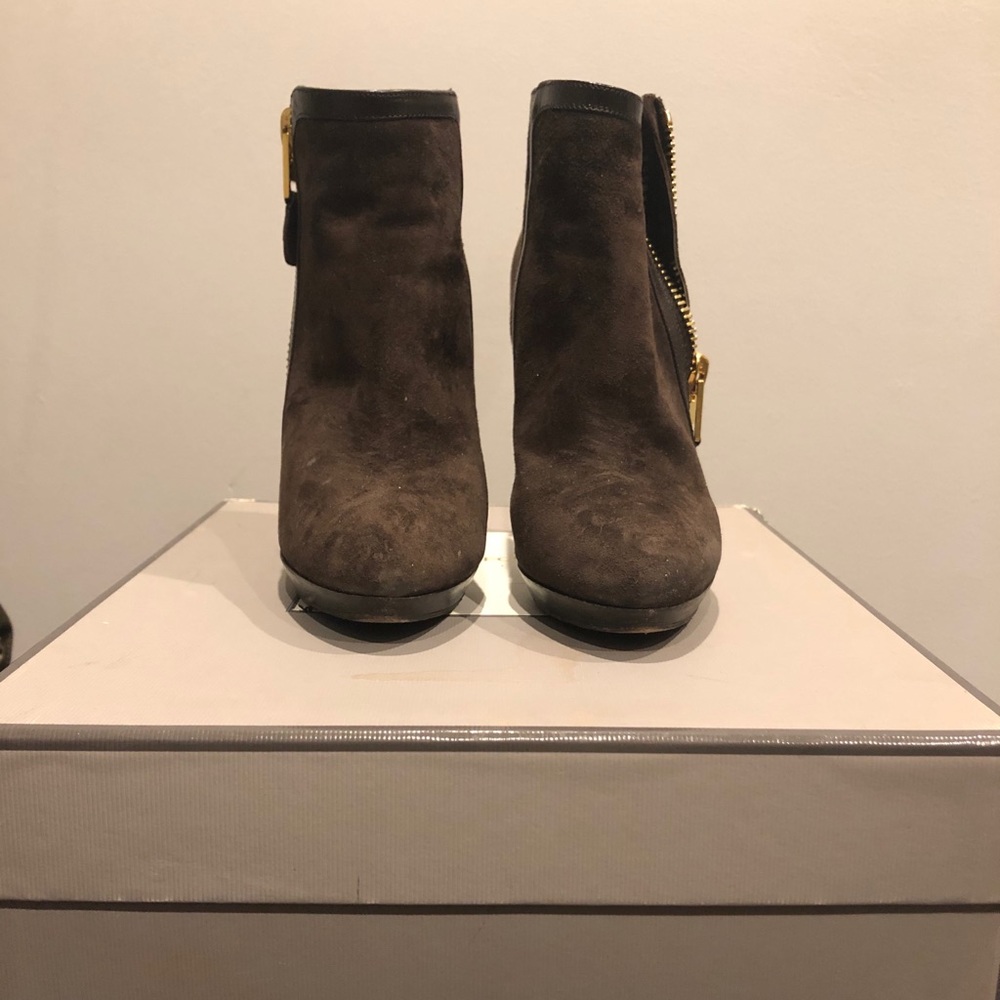 Tom Ford Brown Suede Booties